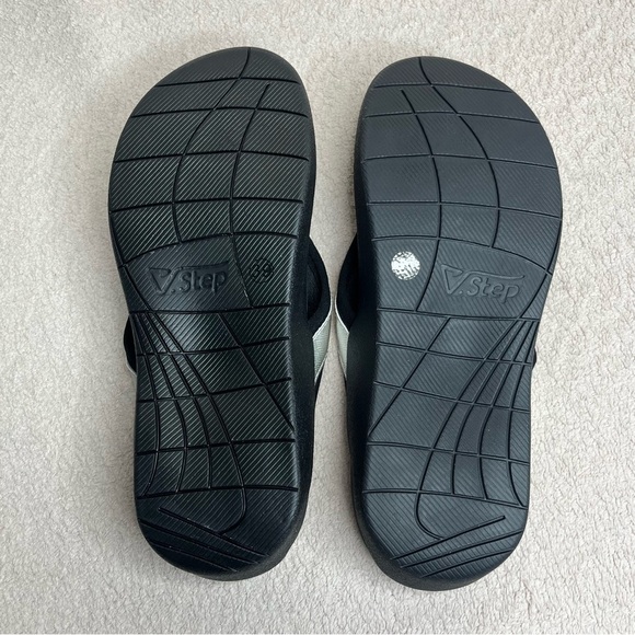 V-Step Adjustable Flip Flops Sandals-Black & Silver-Women’s 6.5 & 8.5-Casual-NEW - Picture 8 of 12